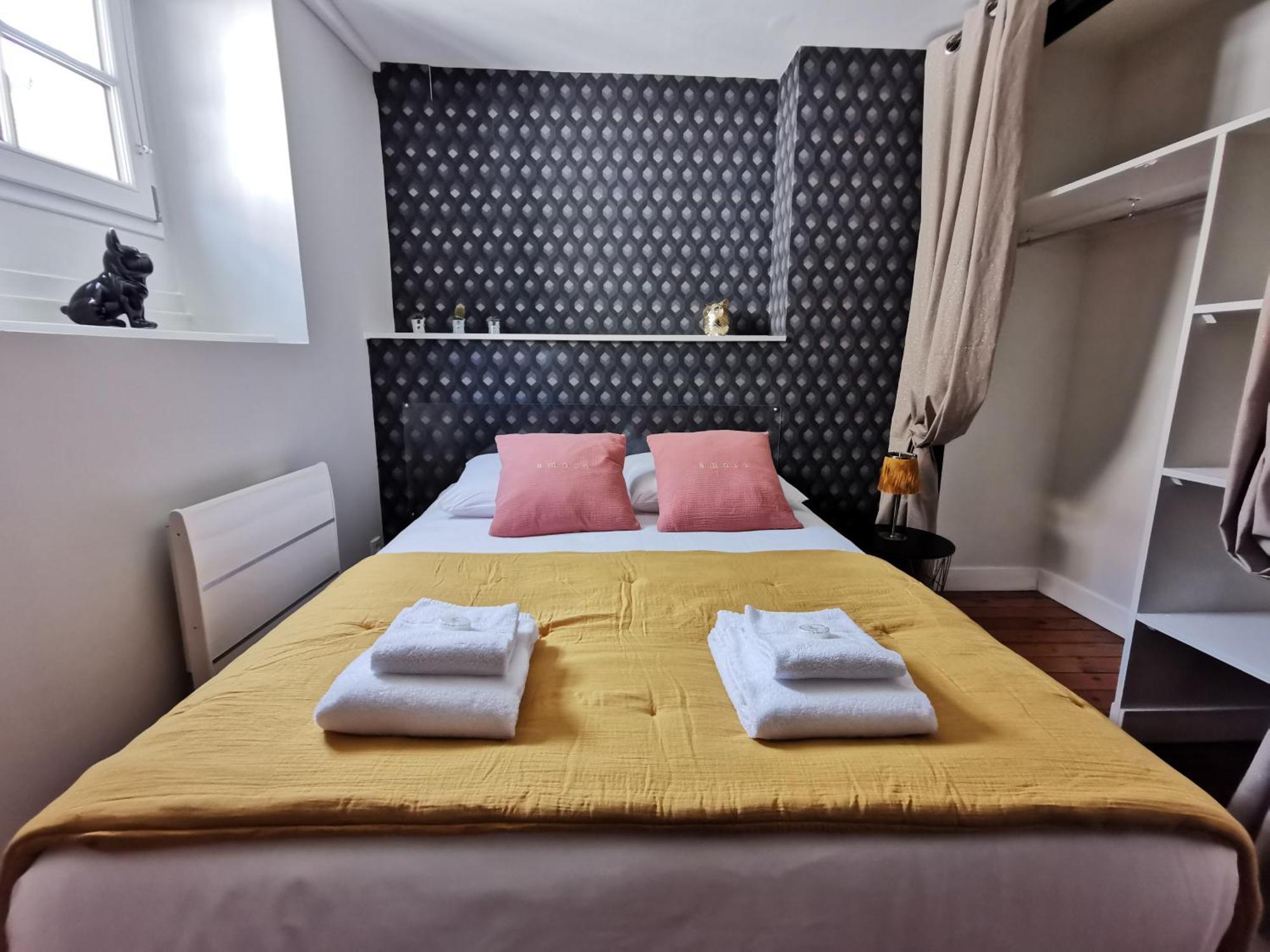 Le Gatsby - Duplex Art Deco Au Coeur De Blois Apartment ภายนอก รูปภาพ